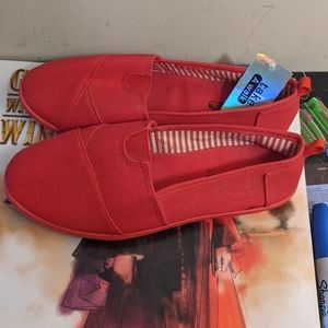 Womens Take A Walk Slip On Red Linen Canvas Casual Flats Shoes Size 8